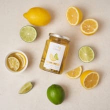 천연 에센셜 오일로 향을 살린 레몬/라임청